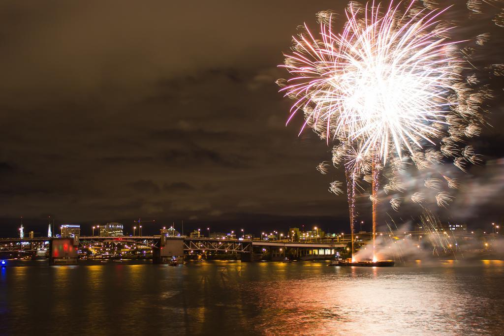 Holiday Inn Portland - Columbia Riverfront By Ihg Esterno foto